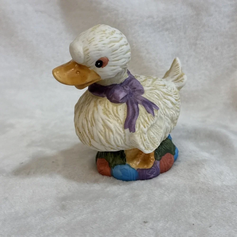 Vintage Pair‎ Ceramic Duck Figurines Spring Pastel Decor Display Collectible